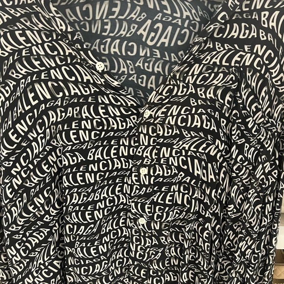 Women size 34 Balenciaga wavy print blouse - Picture 2 of 2